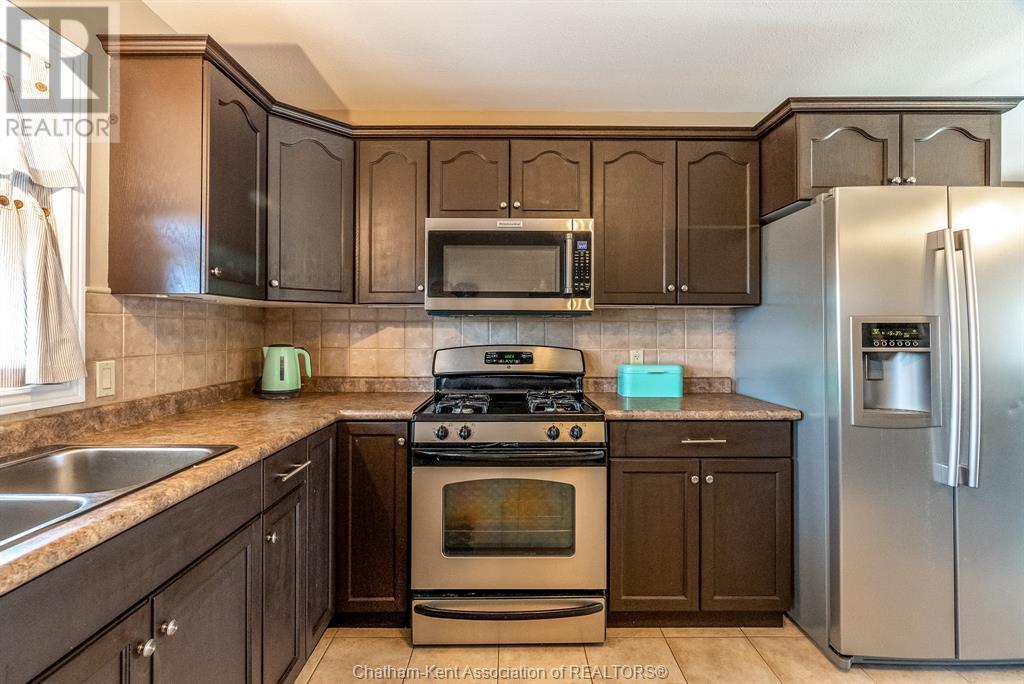 Listing 23003198 - Large Photo # 6