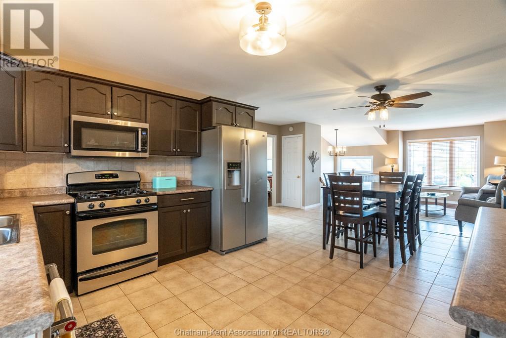 Listing 23003198 - Large Photo # 7