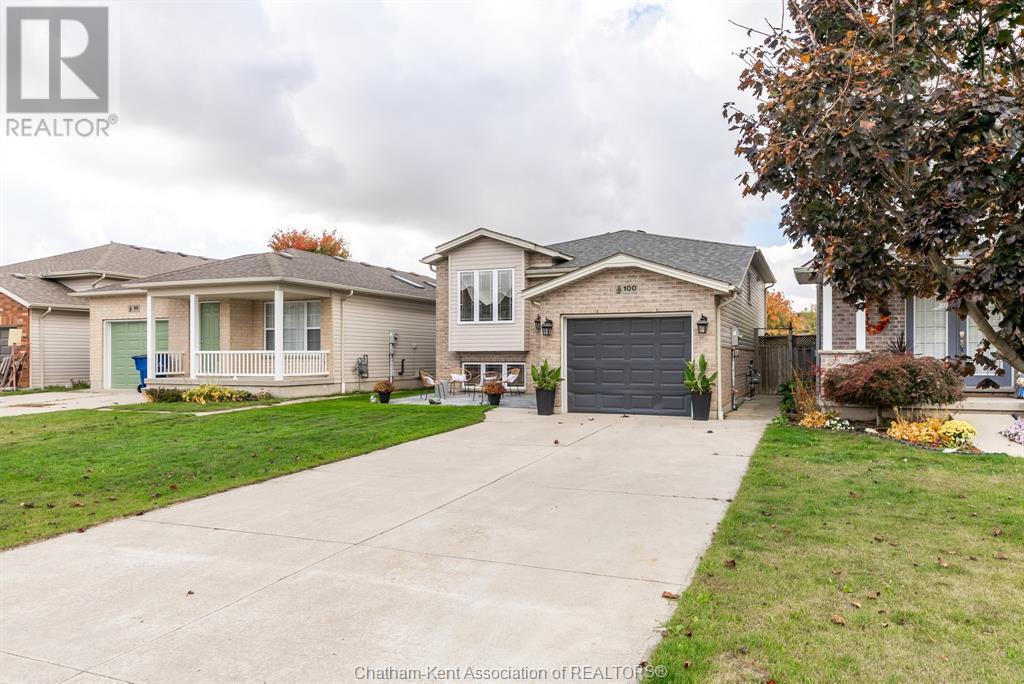 Listing 23003198 - Large Photo # 2