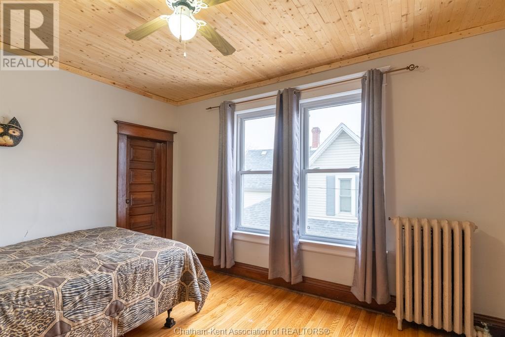 Listing 23003293 - Large Photo # 23