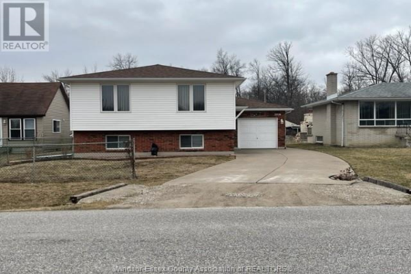 3959 WOODWARD, Windsor