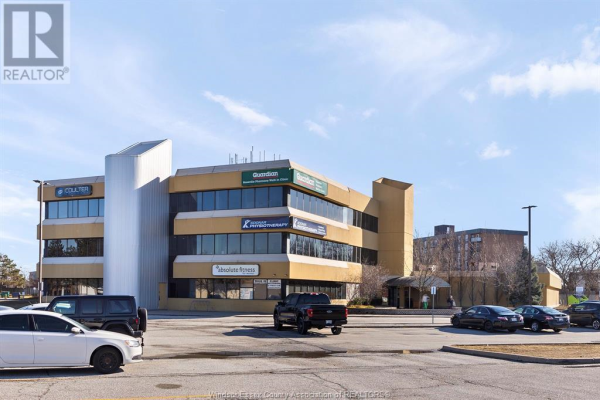 2525 ROSE-VILLE GARDEN Unit# 101, Windsor
