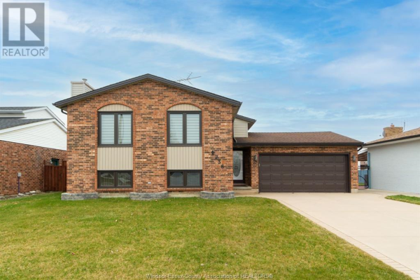 1736 Winfield, LaSalle