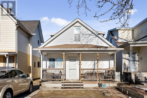 450 Caron AVENUE, Windsor