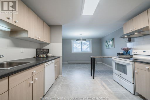 65 Baldoon AVENUE Unit# 10, Chatham