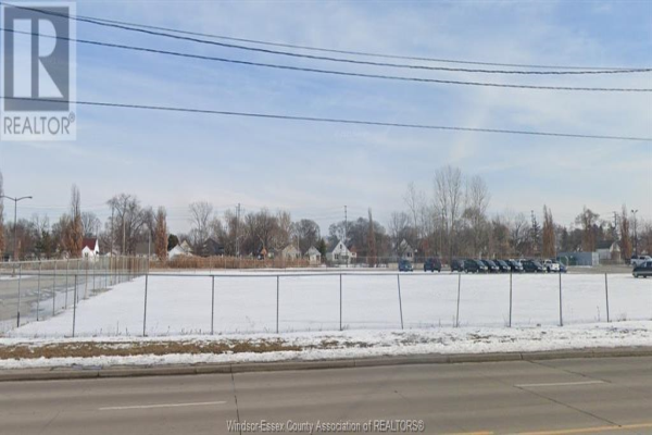 1850 WALKER ROAD, Windsor