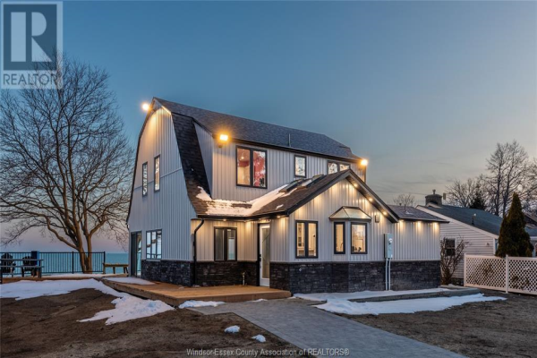 519 OXLEY BEACH DRIVE, Essex