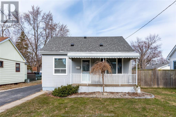 1780 FERNDALE, Windsor