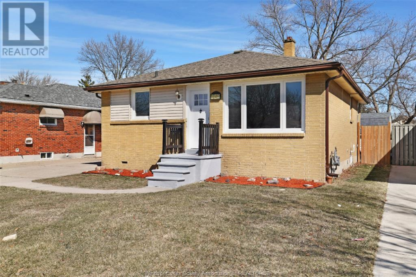 1046 Buckingham, Windsor