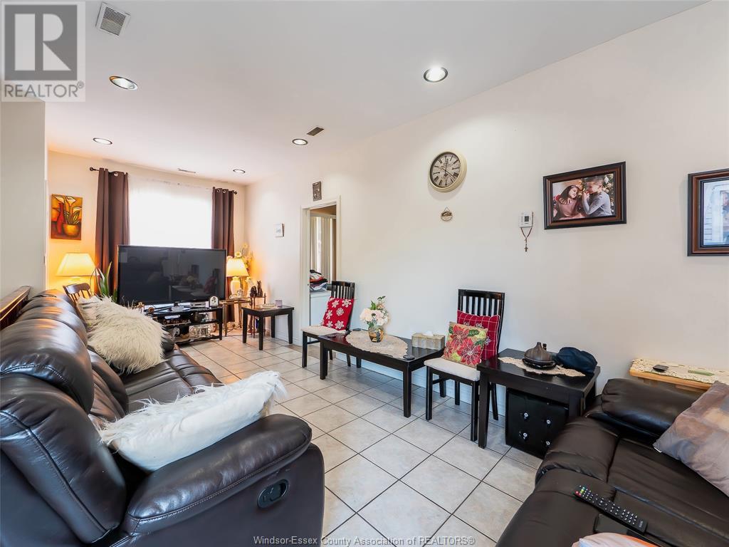 Listing 23004439 - Large Photo # 25
