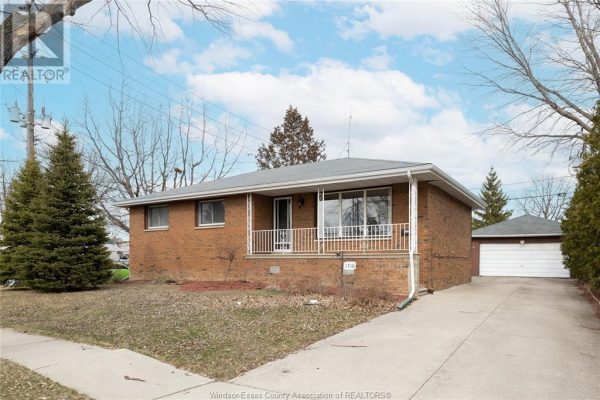 1710 FACTORIA, Windsor