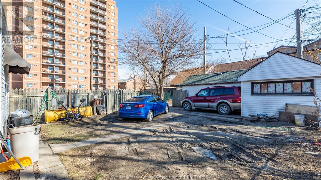 Listing 23004647 - Large Photo # 23