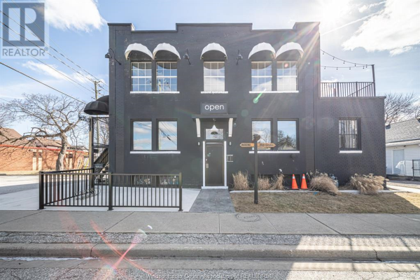 635 UNIVERSITY AVENUE, Windsor