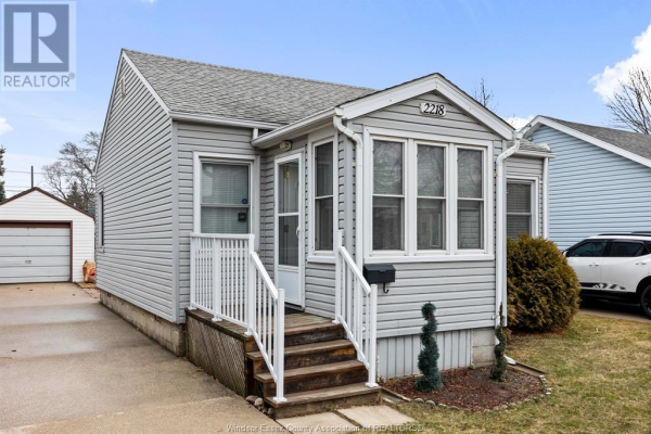 2218 PARENT AVENUE, Windsor