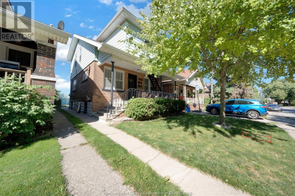 1627 MARENTETTE AVENUE, Windsor