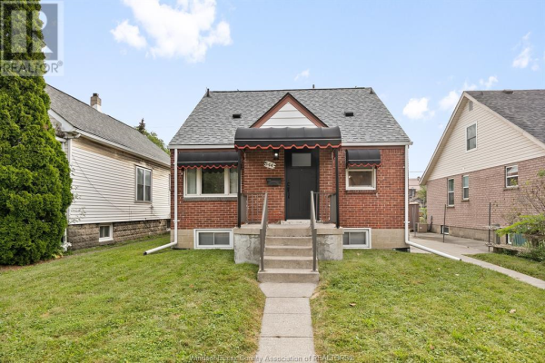 544 CALIFORNIA, Windsor