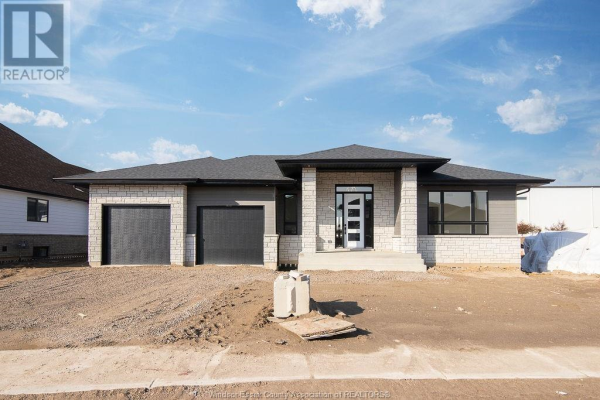 10 GREGORY AVENUE, Kingsville