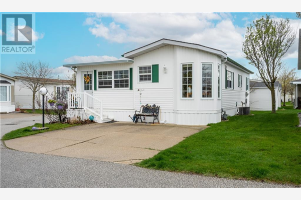 5700 BLACKWELL Sideroad Unit# 290, Sarnia
