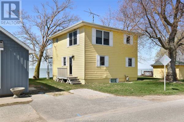 946 Point Pelee DRIVE, Leamington