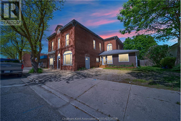 8-10 Victoria STREET, Thamesville