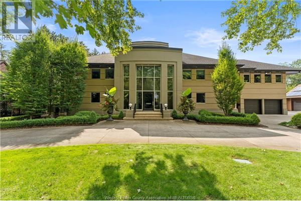 3737 VICTORIA BOULEVARD, Windsor