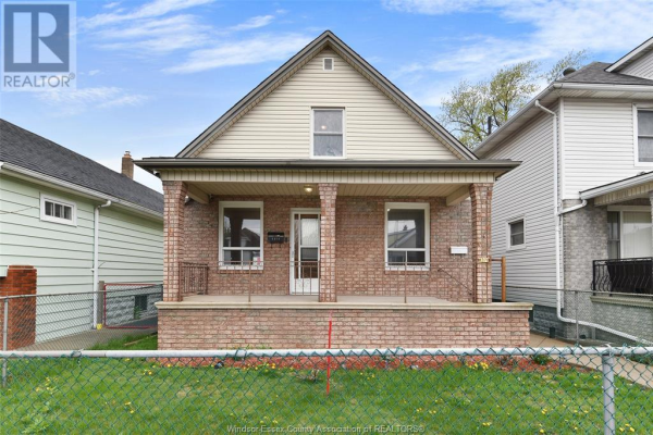 1378 ERIE STREET East, Windsor