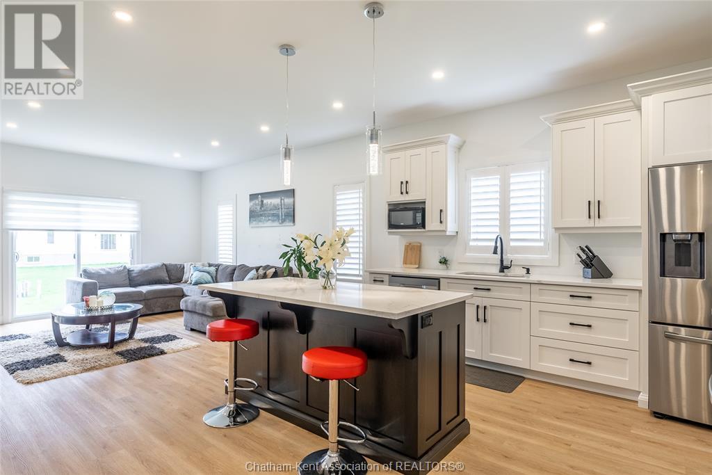 Listing 23007946 - Large Photo # 11
