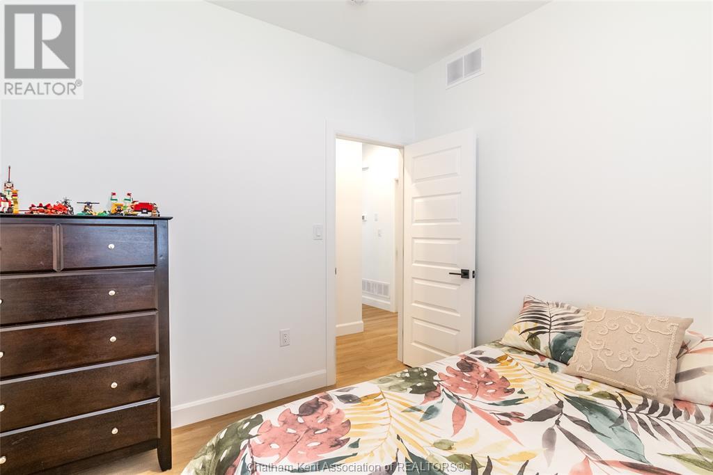 Listing 23007946 - Large Photo # 17