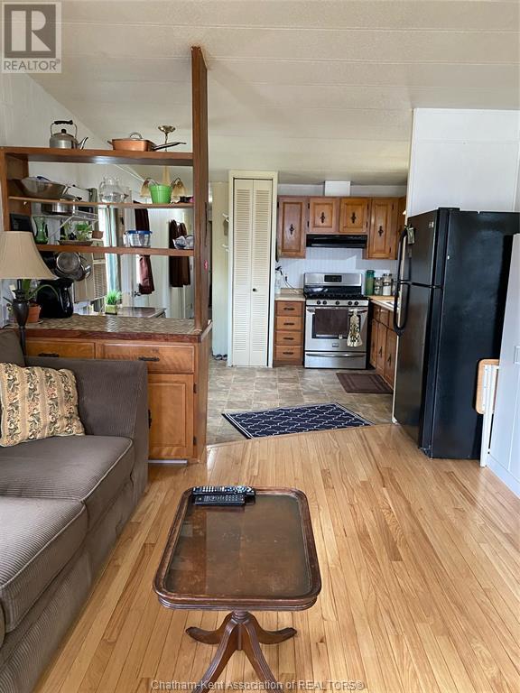Listing 23007969 - Large Photo # 10