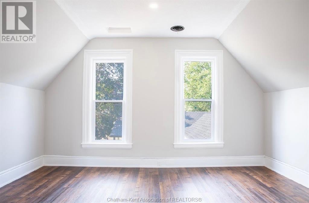 Listing 23007976 - Large Photo # 11