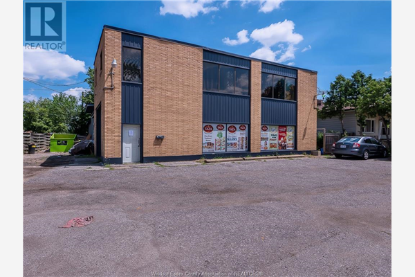1434 CAMPBELL, Windsor