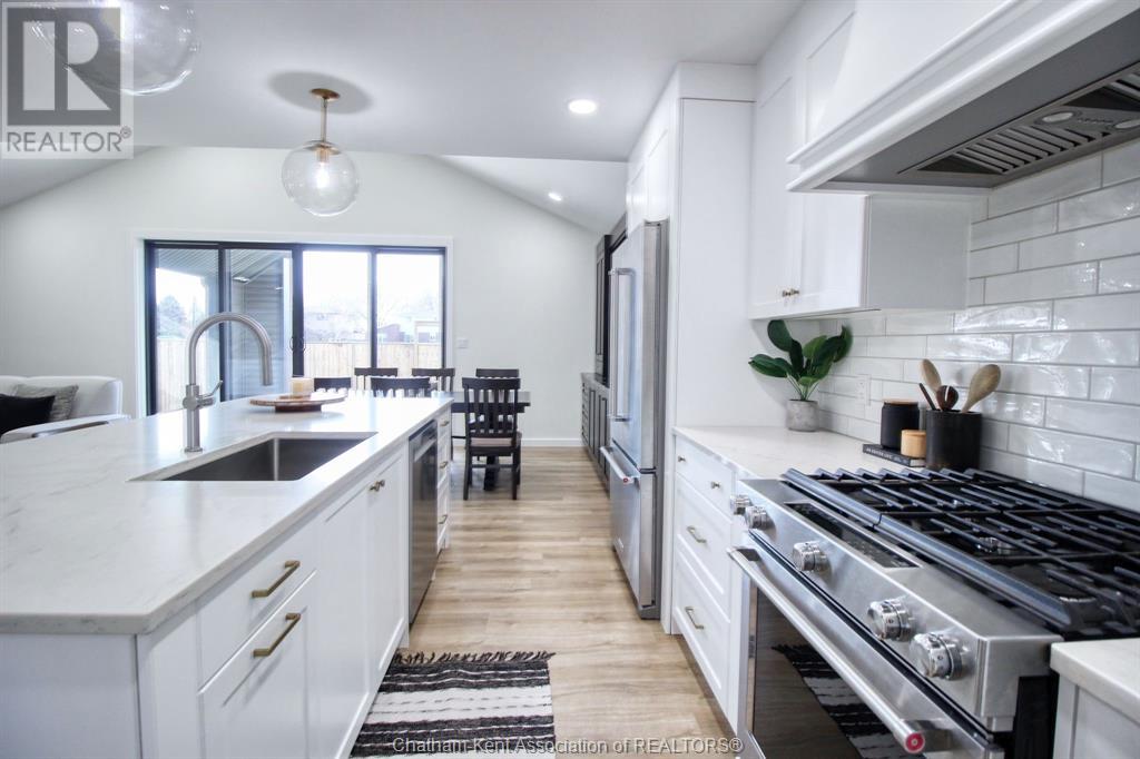 Listing 23008136 - Large Photo # 13