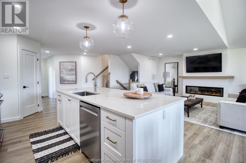 Listing 23008136 - Large Photo # 12