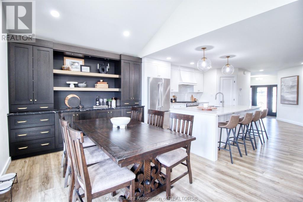 Listing 23008136 - Large Photo # 10