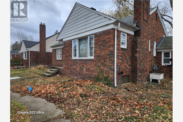 3445 CHURCH, Windsor