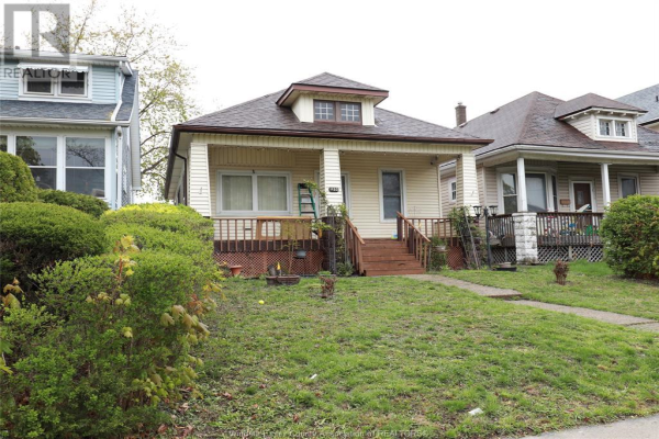1132 Windsor AVENUE, Windsor