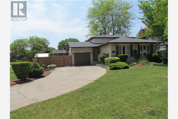 1351 ERROL ROAD East, Sarnia