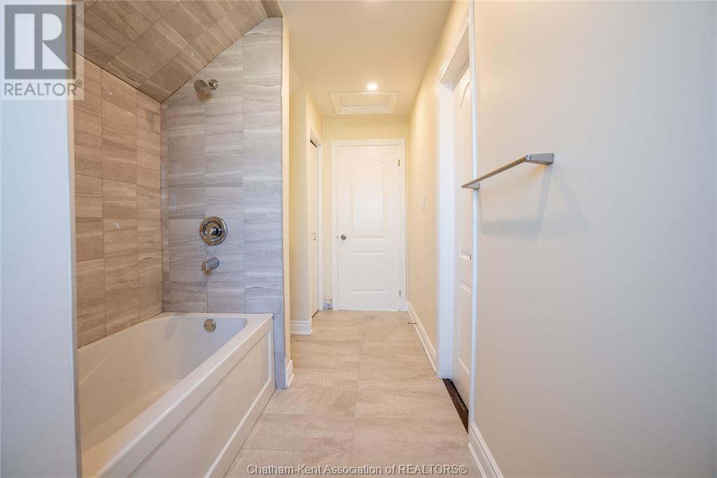 5 Poplar STREET