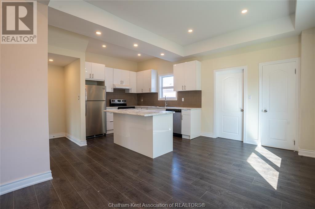 5 Poplar STREET