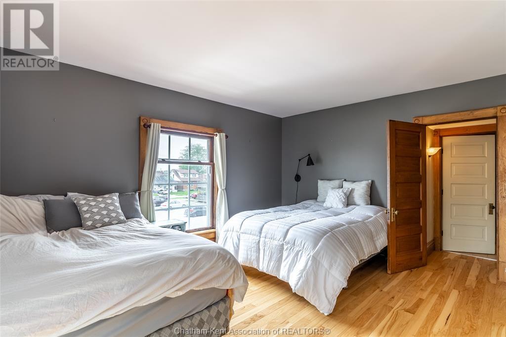 Listing 23009062 - Large Photo # 23