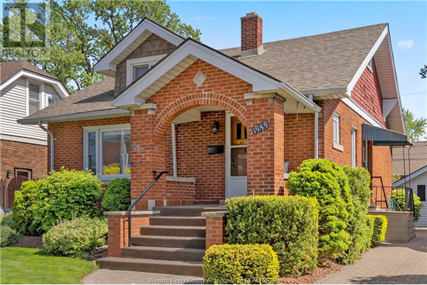 1959 ALSACE AVENUE, Windsor