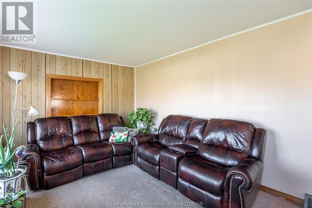 Listing 23009333 - Large Photo # 3