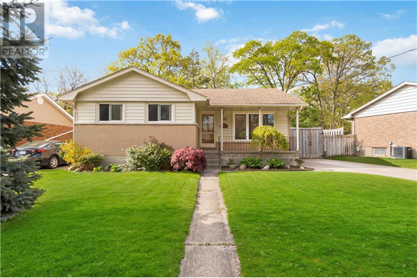 1216 THOMAS DRIVE, Sarnia