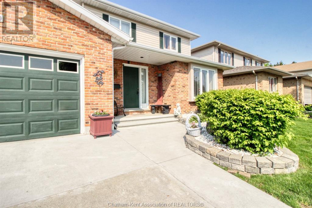 Listing 23009487 - Large Photo # 4