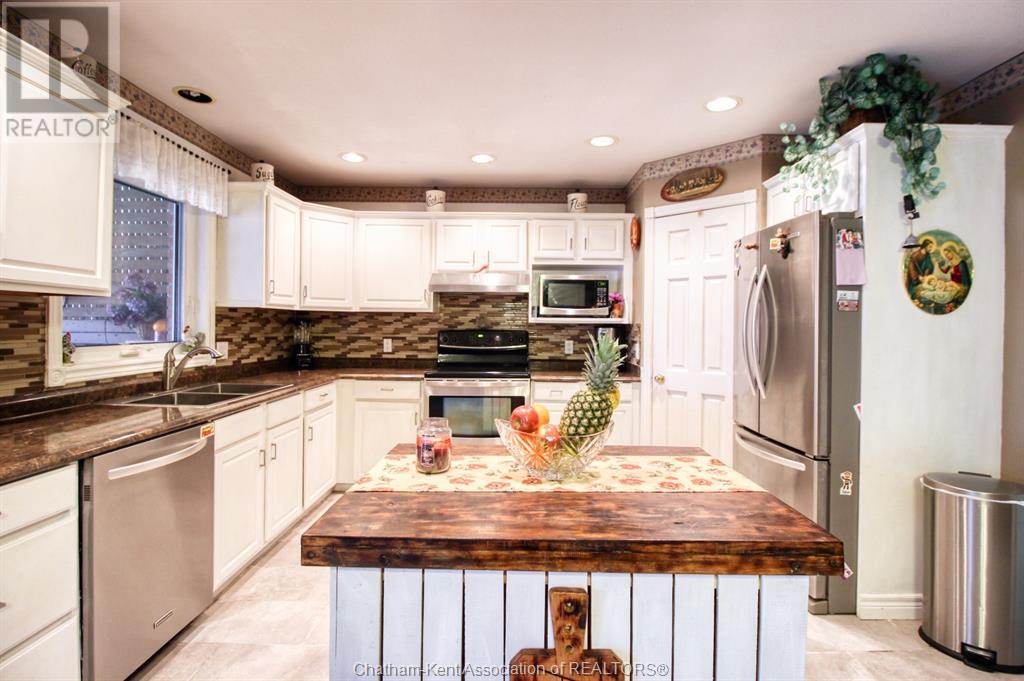 Listing 23009487 - Large Photo # 18