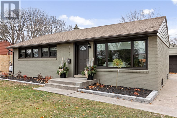 3270 EVERTS AVENUE, Windsor