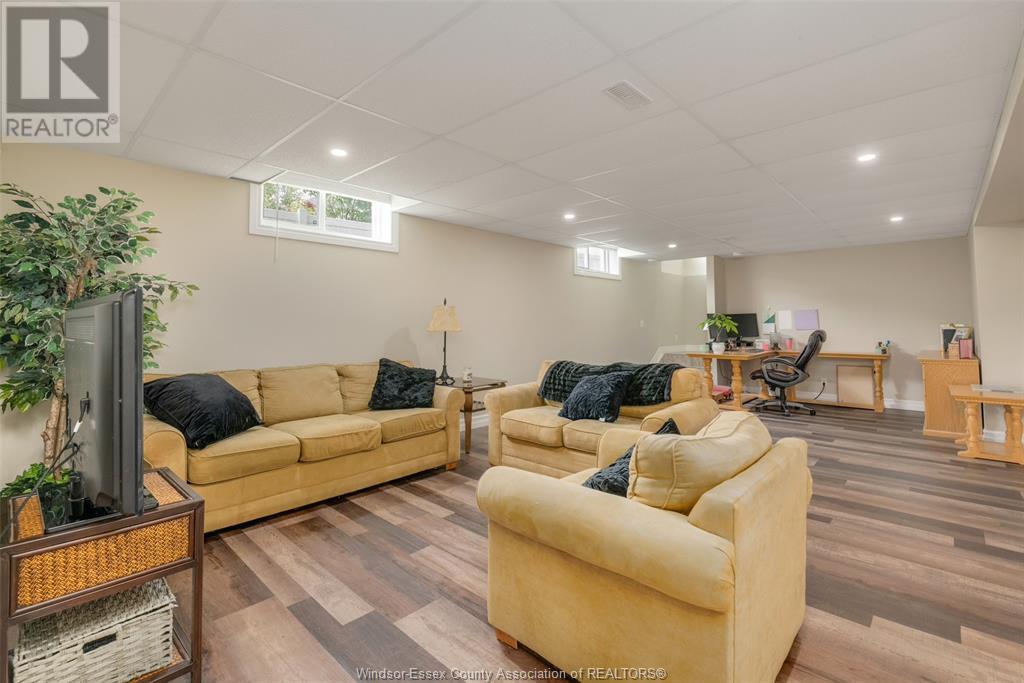 Listing 23009677 - Large Photo # 21