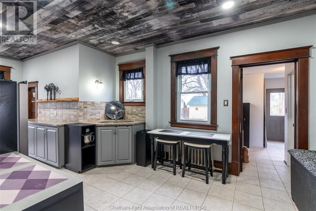 Listing 23009778 - Large Photo # 3