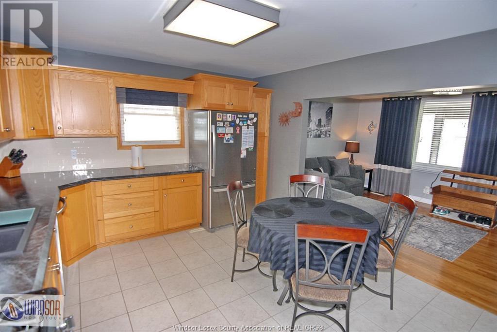 Listing 23009792 - Large Photo # 23