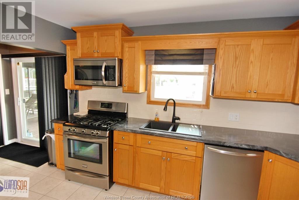 Listing 23009792 - Large Photo # 24
